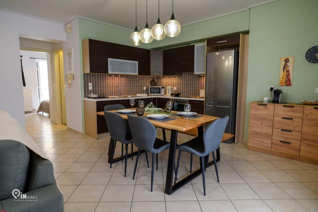 Apartment Thyme Out In *