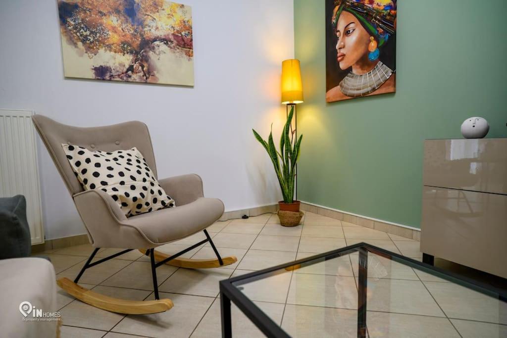 Apartment Thyme Out In Athens
