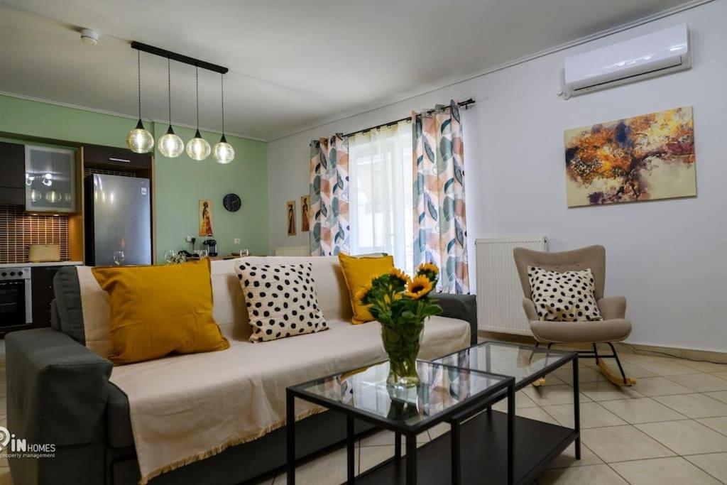 Apartment Thyme Out In *